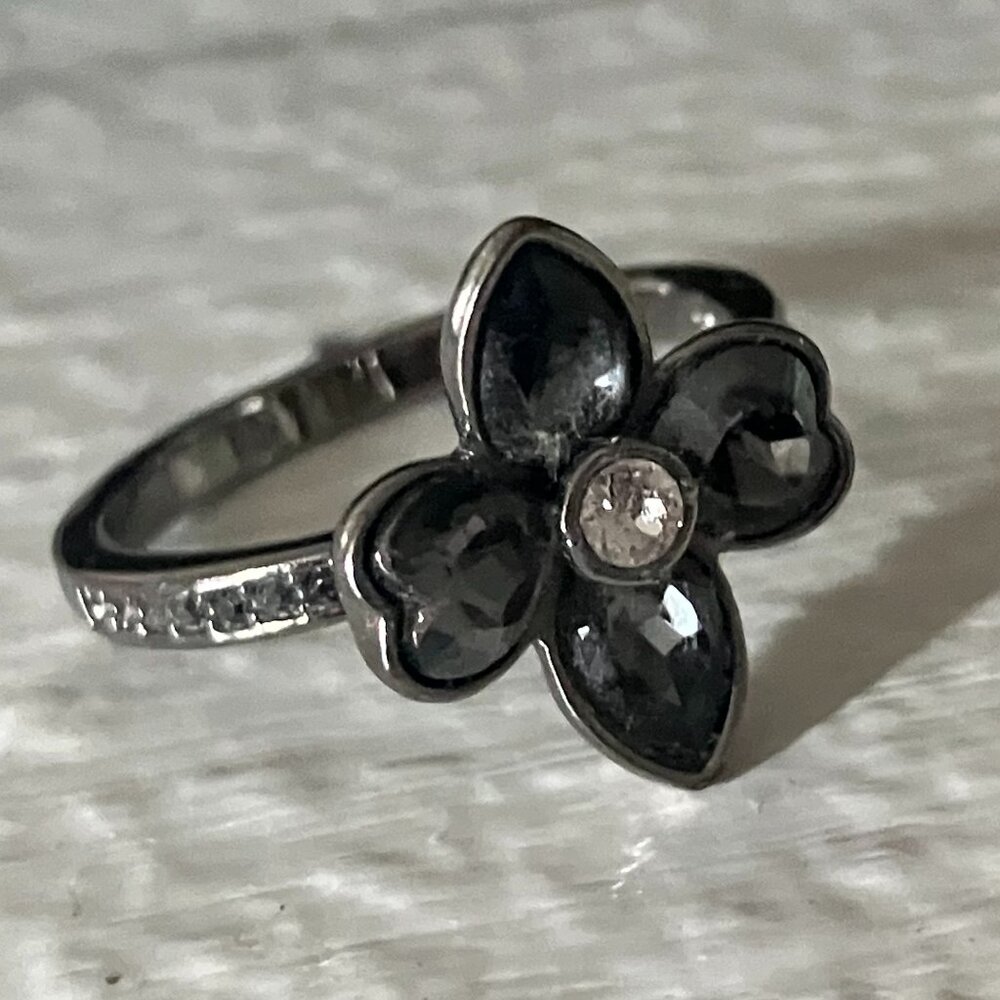 Swarovski Flower Ring Size 8
